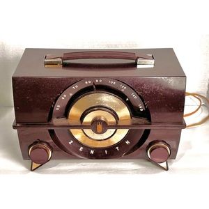 Host Pick VINTAGE BAKELITE ZENITH VACUUM TUBE RADIO Original Plug. Art Deco